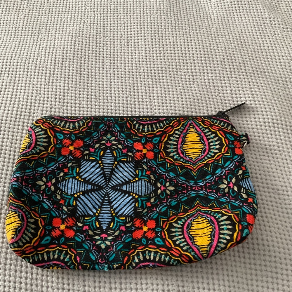 Thirtyone Colorful Patterned Women's Clutch